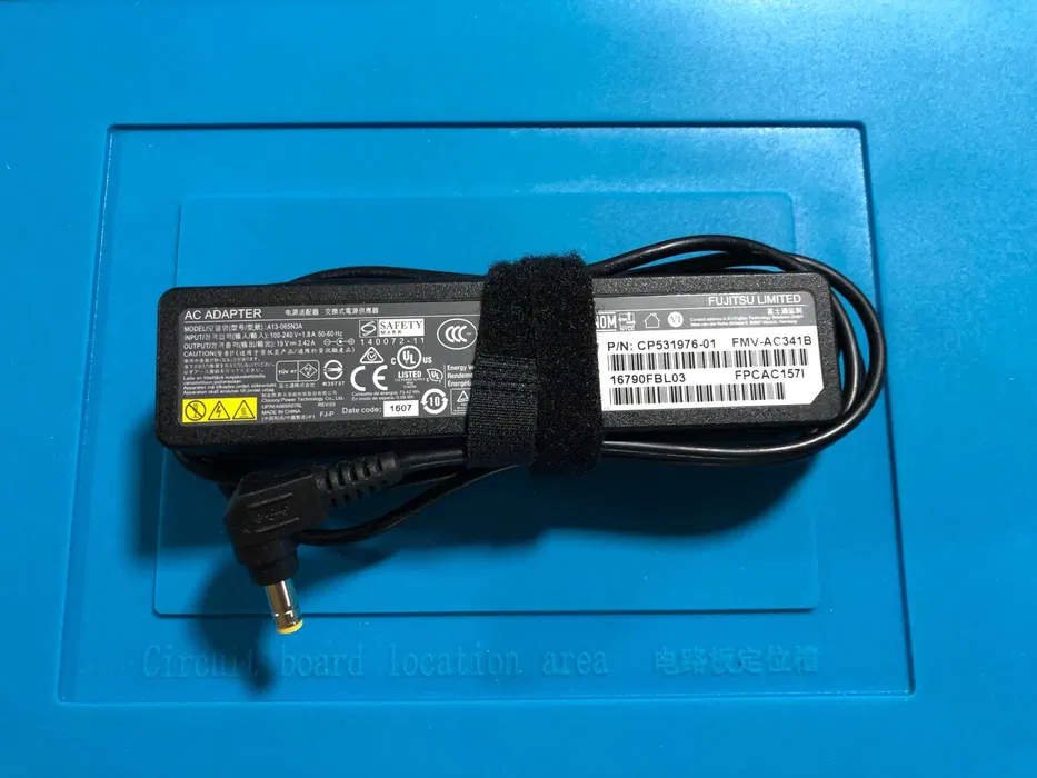 Incarcator SH laptop fujitsu asus toshiba 19v 3.42A 65w mufa 5.5*2.5mm