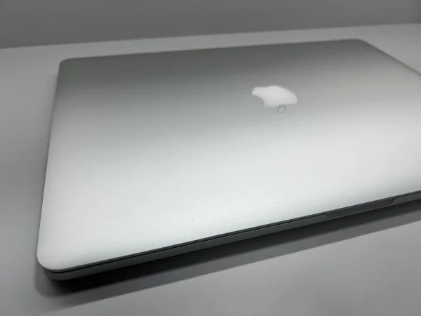 Laptop SH MacBook PRO Retina mid 2015 RAM 16gb SSD 512Gb I7 baterie noua - imagine 8