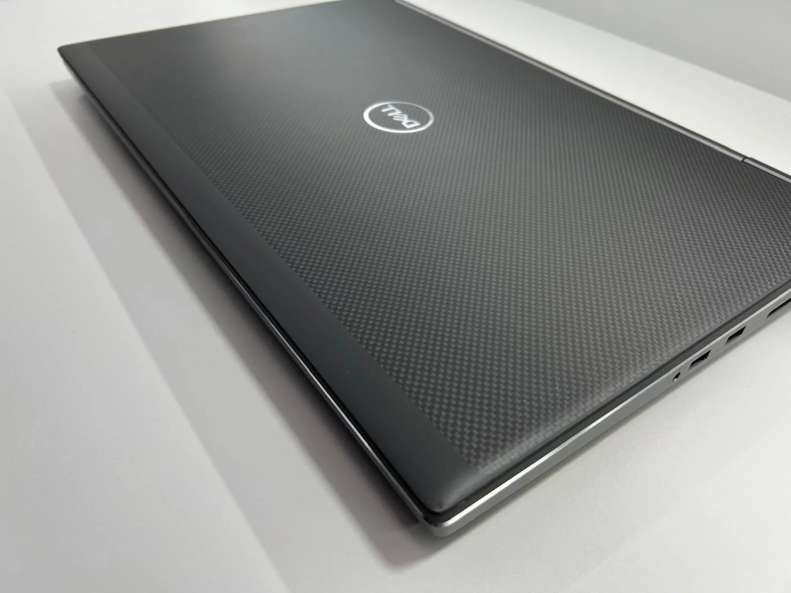 Laptop/Workstation SH Dell Precision 7740 i7-9850H 128 GB RAM RTX 5000 16 gb SSD 1TB - imagine 5