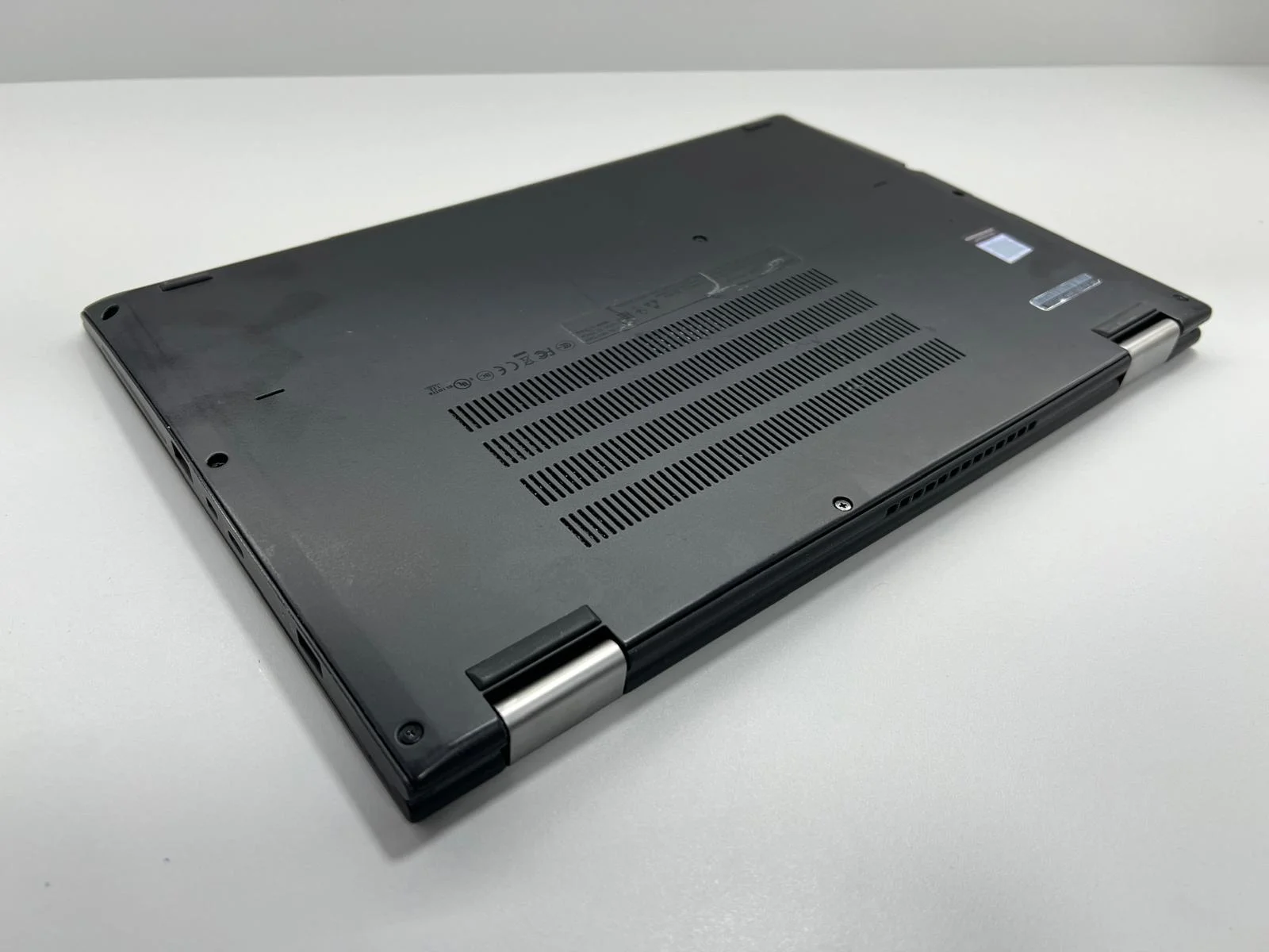 Laptop SH Lenovo Yoga 370 i5-7300u 16gb RAM SSD 240 gb CONVERTIBLE - imagine 6