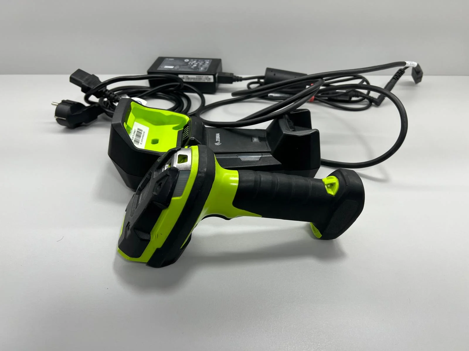 Cititor/Scaner SH ZEBRA DS3678 2D Bluetooth cradle cablu USB qr cod bare 03