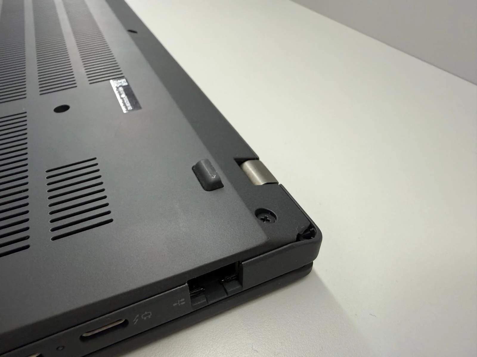 Laptop SH Lenovo Thinkpad T14 gen3 i5-1245U Ram 32Gb Ssd 512Gb baterie noua - imagine 9