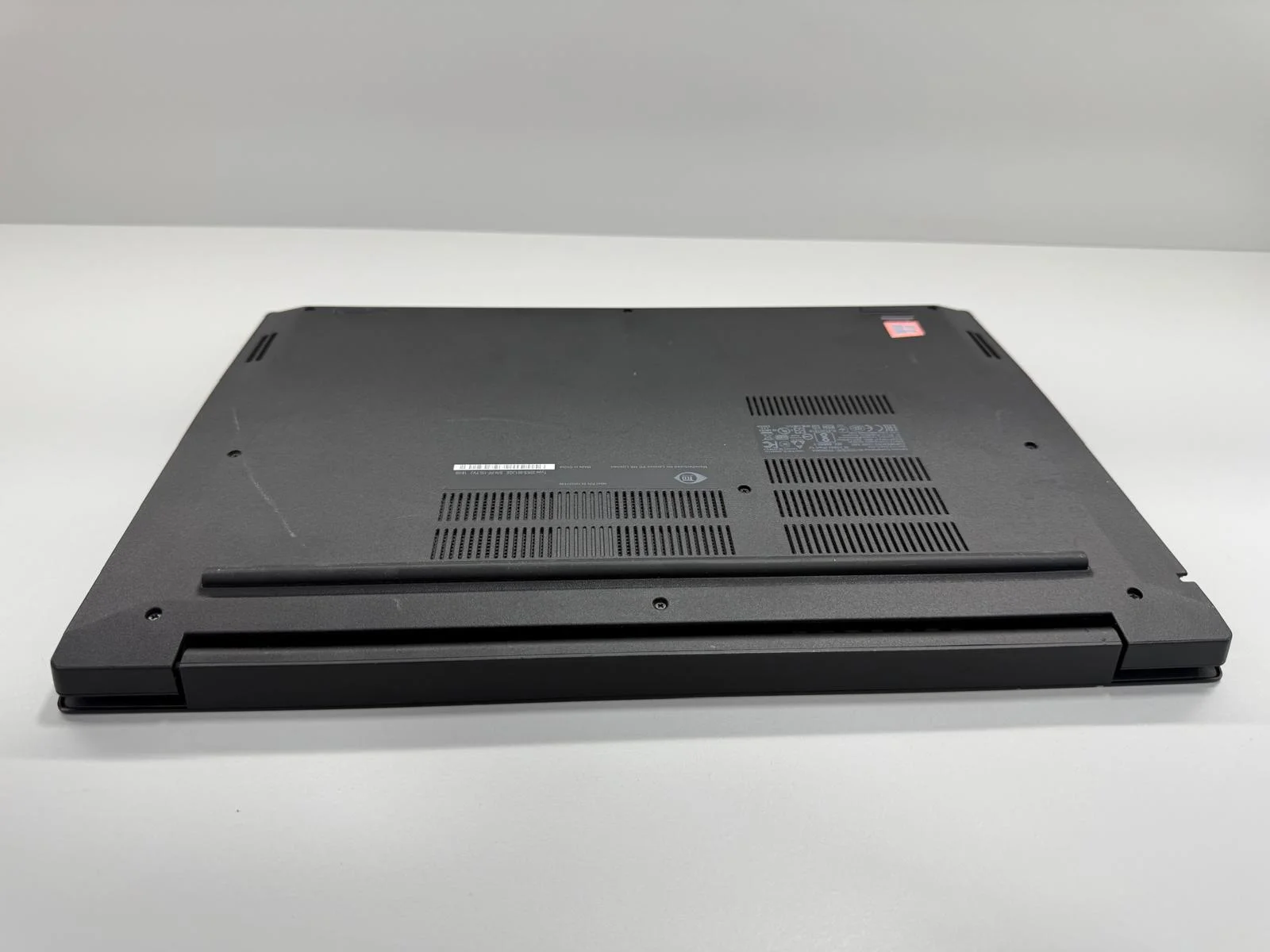 Laptop SH Lenovo E580 i5-8250U 12Gb RAM Ssd 256Gb 15.6 inch display - imagine 5