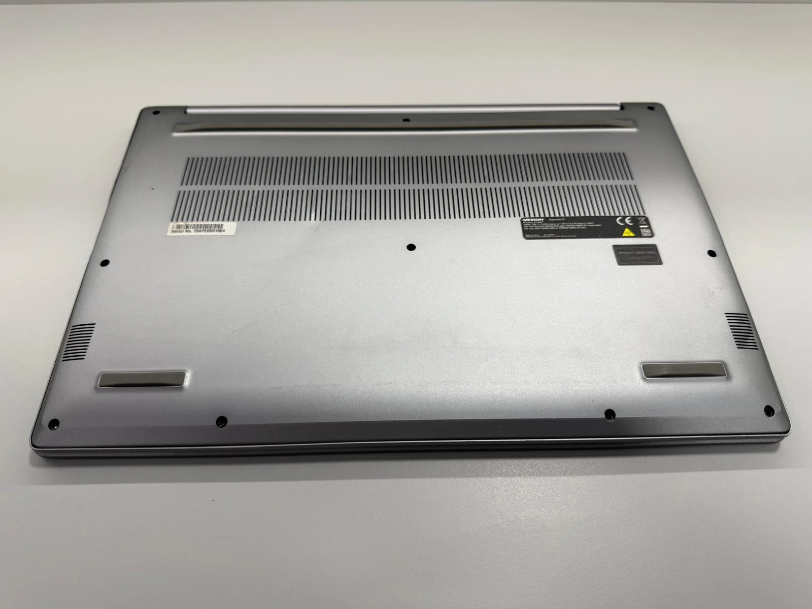 Laptop SH Medion P15647 i7-10510U 8gb ram incomplet/piese - imagine 4