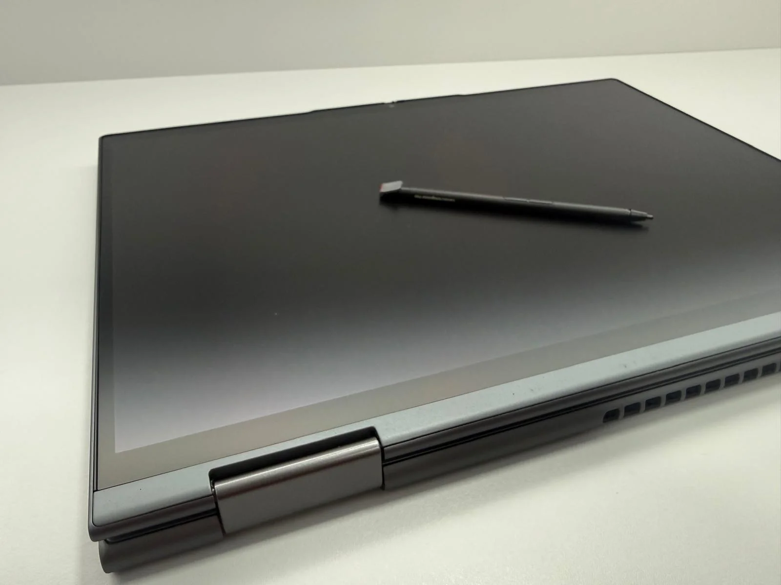 Laptop SH Lenovo X1 Yoga gen 8 i7-1355U 32gb RAM 1tb SSD nou Touchscreen - imagine 4