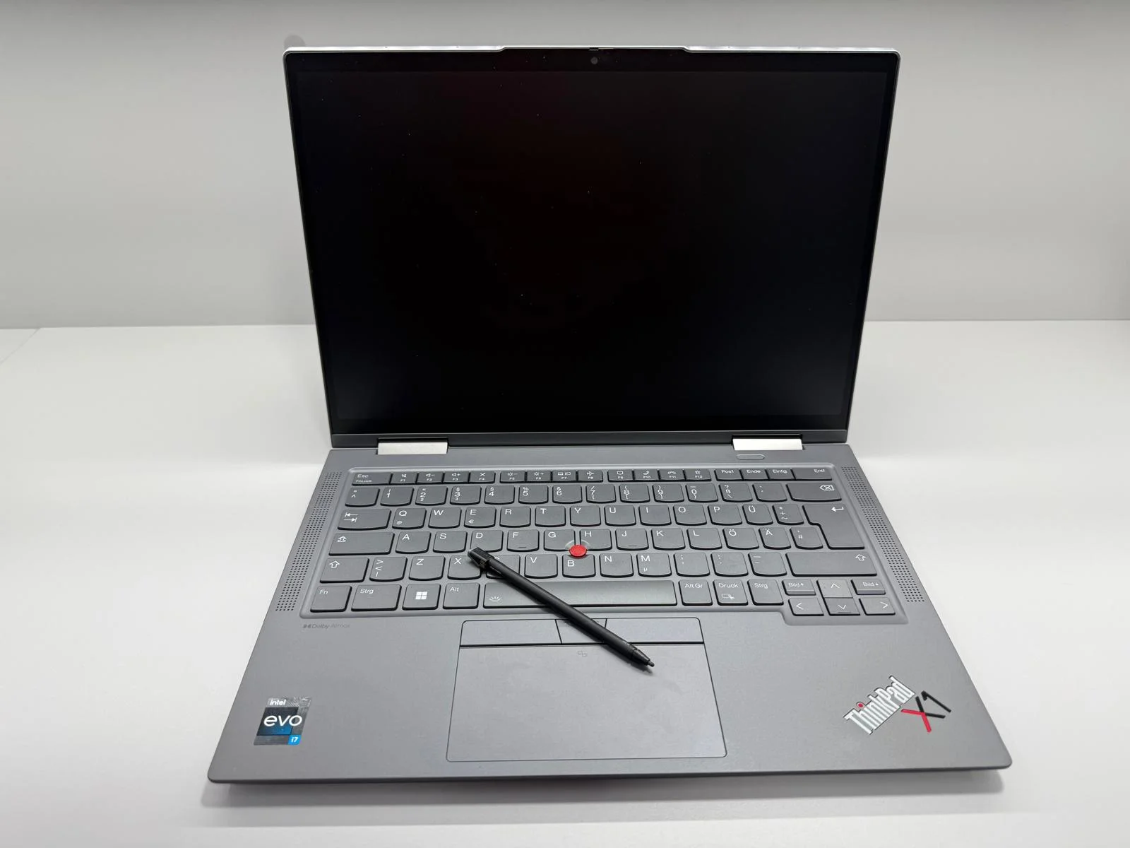 Laptop SH Lenovo X1 Yoga gen 8 i7-1355U 32gb RAM 1tb SSD nou Touchscreen - imagine 6