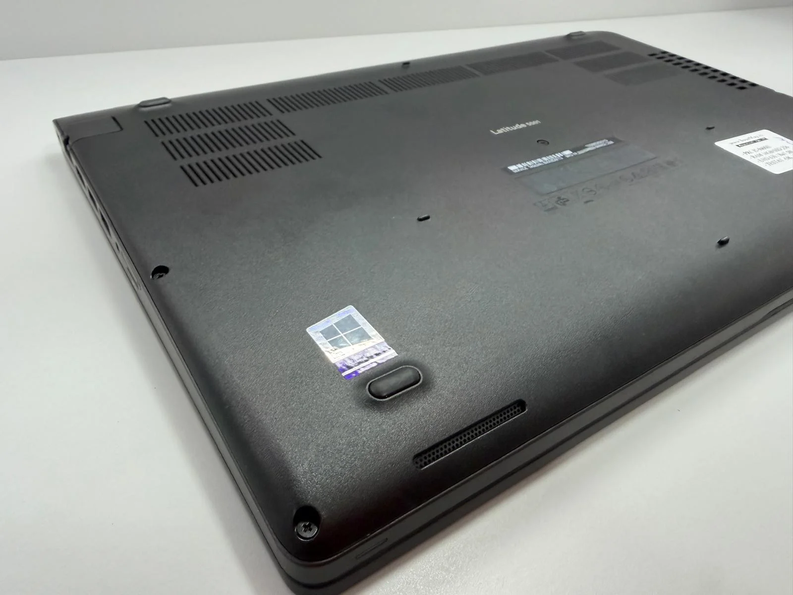 Laptop SH Dell Latitude 5501 i5-9400H 16gb ram 256gb SSD nVME TOUCHSCREEN - imagine 10