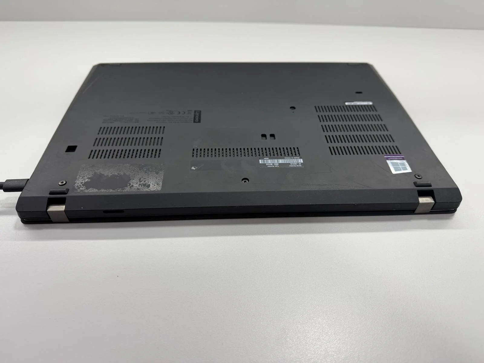 Laptop SH Lenovo T490 incomplet/piese YDZ113 - imagine 3