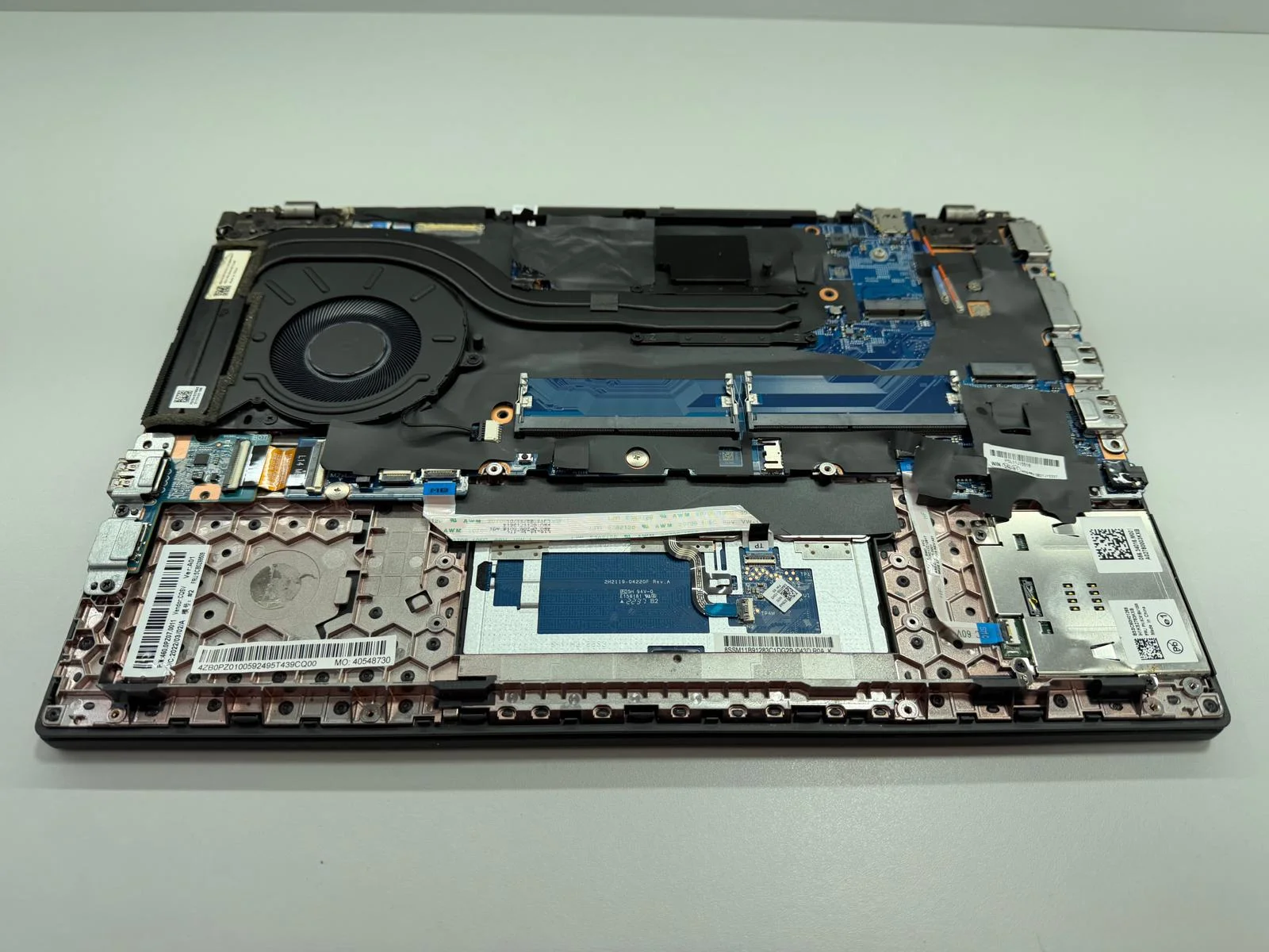 Laptop SH Lenovo L14 gen3 incomplet/piese DEFECT - imagine 2