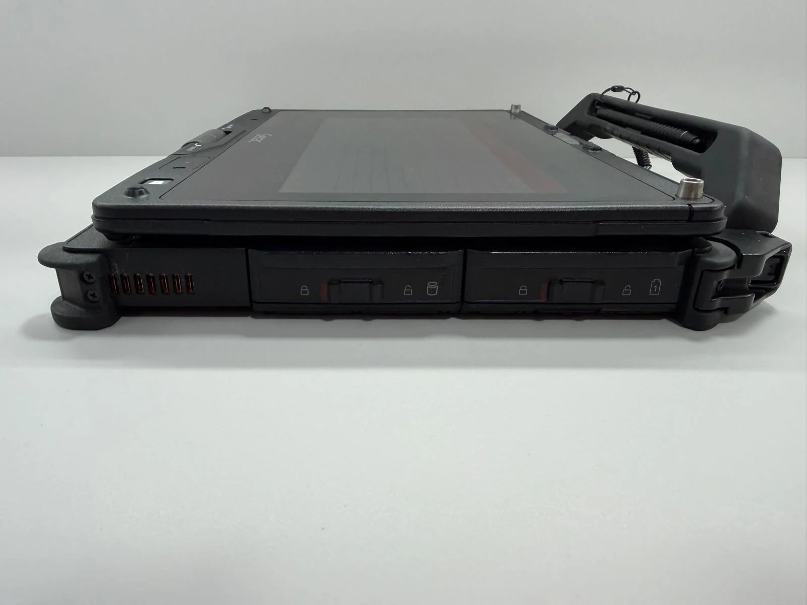 Laptop SH GETAC v110 g4 Fully Rugged i5-7200U SSD 512Gb 16GB Ram diagnoza auto touchscreen - imagine 10