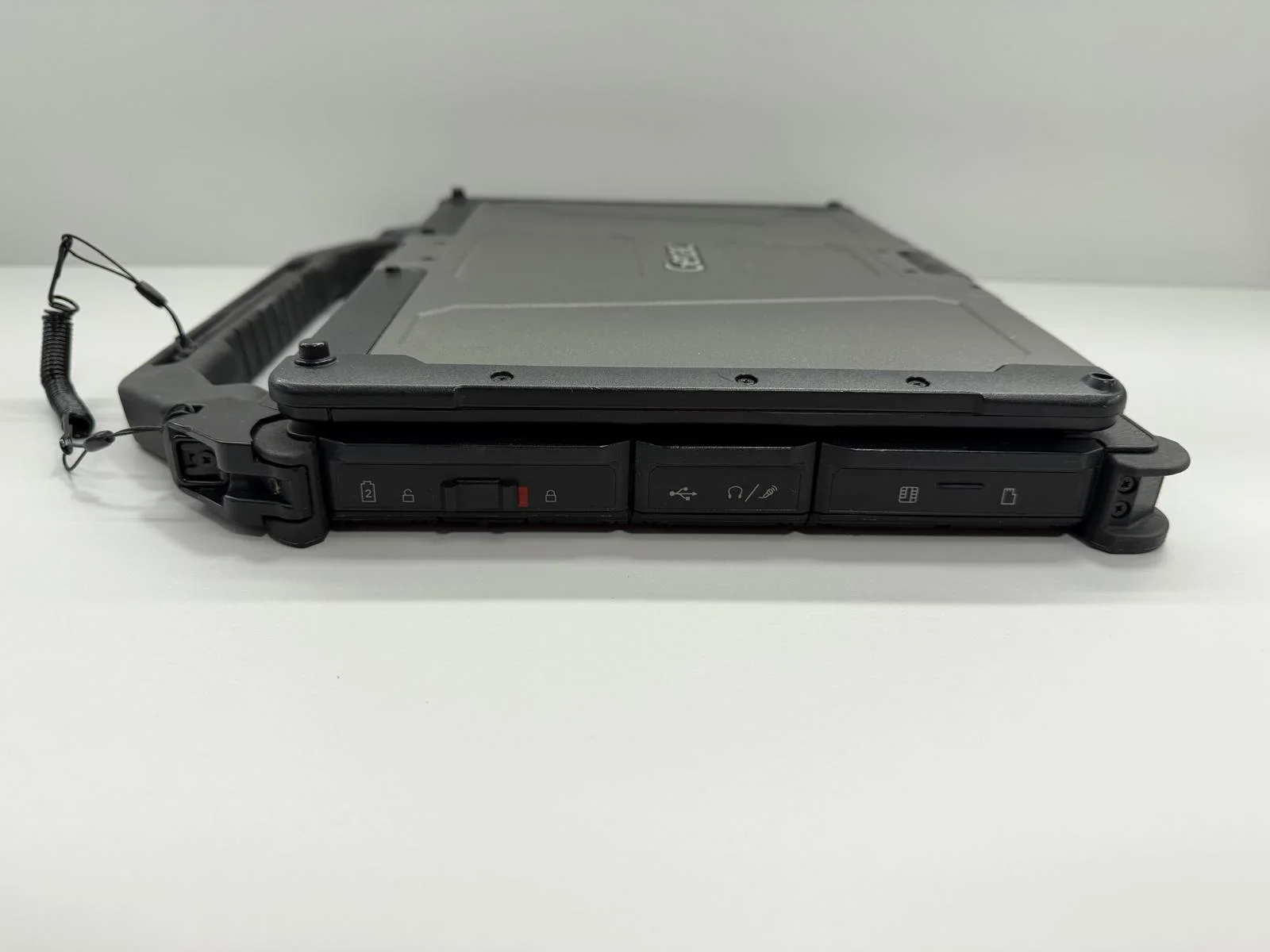 Laptop SH GETAC v110 g4 Fully Rugged i5-7200U SSD 512Gb 24GB Ram Diagnoza Auto - imagine 10