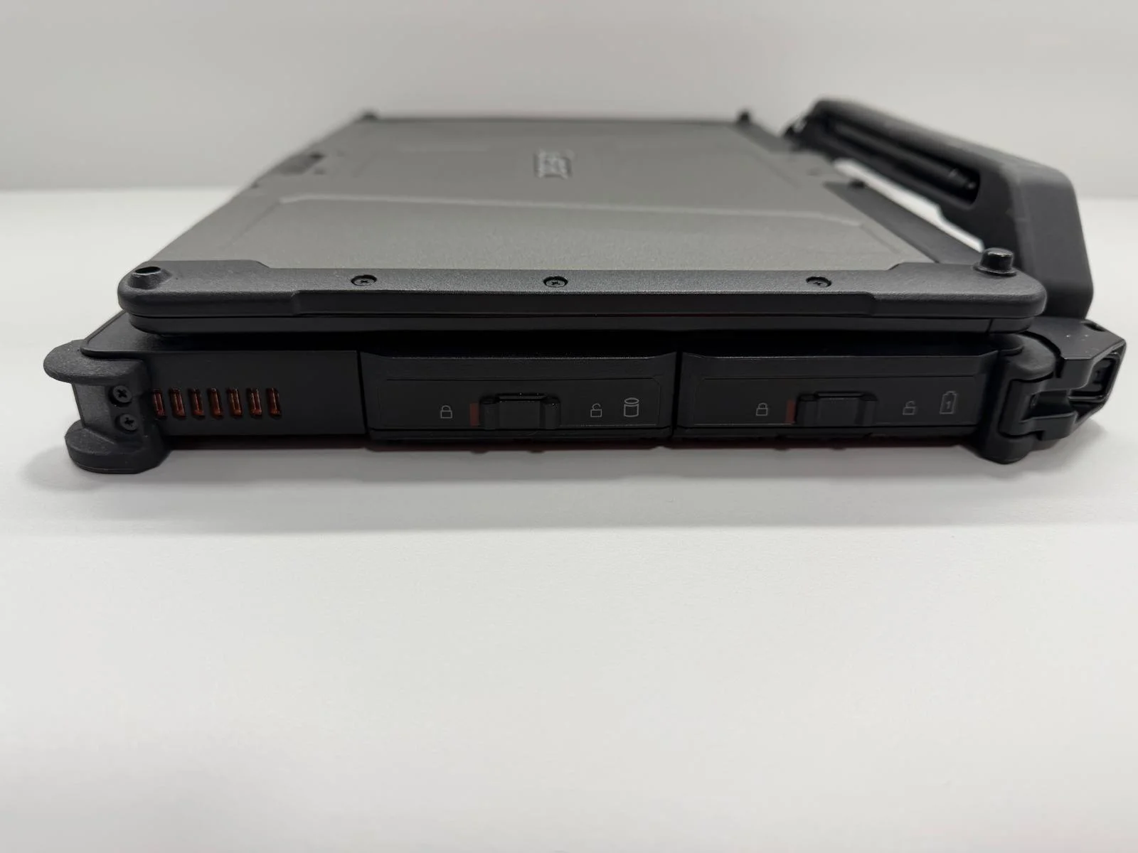 Laptop SH GETAC Fully Rugged i5-7200U SSD 512Gb 24GB Ram Diagnoza - imagine 8