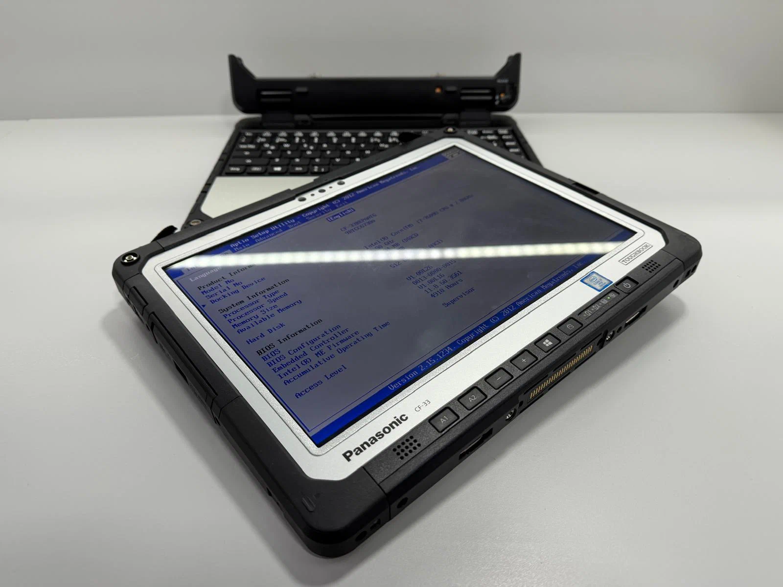 Laptop Tabletă SH Panasonic Toughbook CF-33 MK1 i7-7600U SSD 512GB 16GB RAM Tastatura Detasabila 4G LTE GPS Scanner 2D - imagine 2
