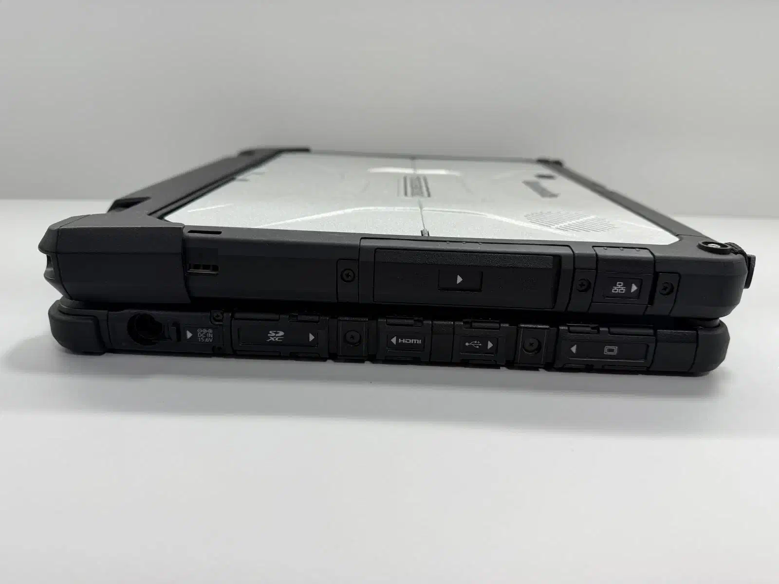 Laptop Tabletă SH Panasonic Toughbook CF-33 MK1 i7-7600U SSD 512GB 16GB RAM Tastatura Detasabila 4G LTE GPS Scanner 2D - imagine 4